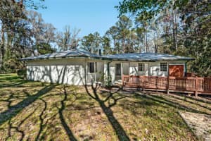 11621 NW COUNTY ROAD 236, ALACHUA, FL 32615 Sold 04/18/25