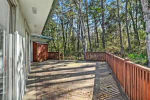 11621 NW COUNTY ROAD 236, ALACHUA, FL 32615 Sold 04/18/25