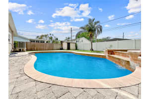 5700 VENETIAN BOULEVARD, ST PETERSBURG, FL 33703 Sold 04/15/25