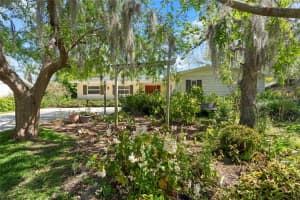 427 LAKEVIEW AVENUE, WINTER GARDEN, FL 34787 Sold 06/09/25