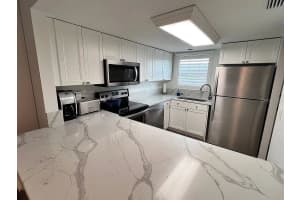 1900 ALAMANDA DRIVE, NAPLES, FL 34102 Sold 05/05/25
