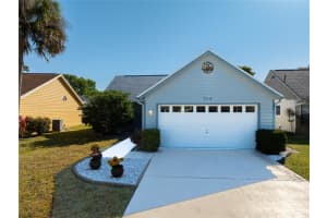 704 Sky Tree Ct, NEW SMYRNA BEACH
