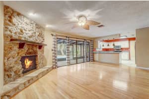 800 LINCOLN ROAD, DELAND, FL 32724 Sold 04/23/25