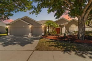 330 OSPREY LAKES CIRCLE, CHULUOTA, FL 32766 Sold 05/23/25