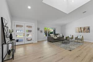 822 SWAYING PALM DRIVE, APOPKA, FL 32712 Sold 05/05/25