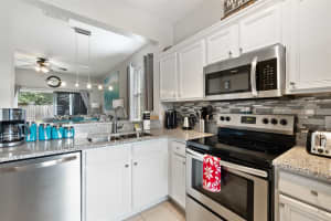 302 CALABRIA AVENUE, DAVENPORT, FL 33897 - MLS#MFRO6291072