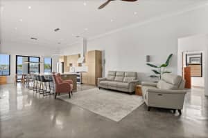 643 WILDMERE AVENUE, LONGWOOD, FL 32750 Sold 04/28/25