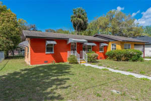 612 KENSINGTON STREET, EUSTIS, FL 32726 - MLS#MFRO6291134