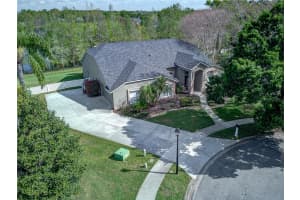 876 KENSINGTON GARDENS COURT, OVIEDO, FL 32765 Sold 05/09/25