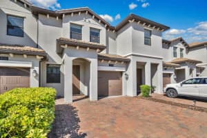 1298 ROYAL ST GEORGE BOULEVARD, DAVENPORT, FL 33896 - MLS#MFRO6291566