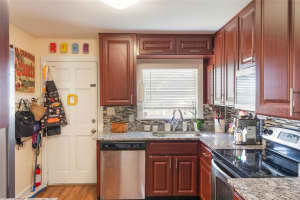 311 WALLACE STREET, ORLANDO, FL 32809 - MLS#MFRO6292103