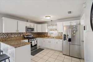 825 KEATS AVENUE, ORLANDO, FL 32809 Sold 08/26/25
