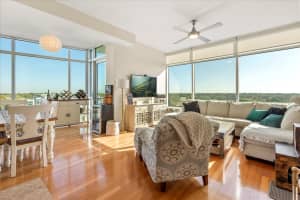 101 EOLA DRIVE, ORLANDO, FL 32801 - MLS#MFRO6292367