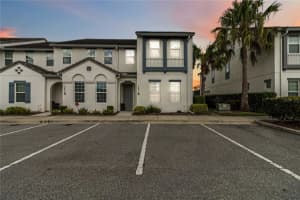 482 Captiva Dr, DAVENPORT