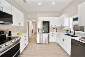1321 CLOVERLAWN AVENUE, ORLANDO, FL 32806 Sold 05/01/25