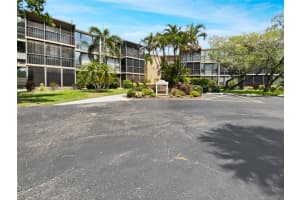 612 Bird Bay Dr S #113, VENICE