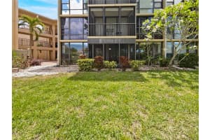 612 BIRD BAY DRIVE, VENICE, FL 34285 - MLS#MFRO6292593