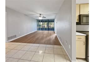 612 BIRD BAY DRIVE, VENICE, FL 34285 - MLS#MFRO6292593