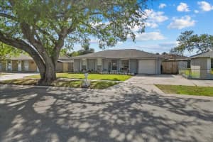 3840 CEDARWAXWING AVENUE, ORLANDO, FL 32822 Sold 05/09/25