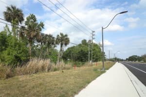 E BROADWAY ST, OVIEDO, FL 32765 - MLS#MFRO6293295