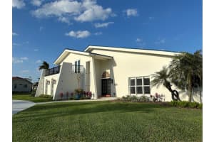 5900 LEELAND STREET, ST PETERSBURG, FL 33715 - MLS#MFRO6293531