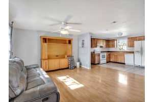 909 KIRKCALDY WAY, VALRICO, FL 33594 Sold 07/18/25