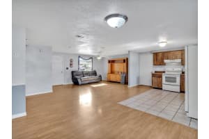 909 KIRKCALDY WAY, VALRICO, FL 33594 Sold 07/18/25