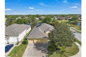 1917 Auburn Lakes Dr, ROCKLEDGE