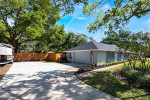 1104 DYSON DRIVE, WINTER SPRINGS, FL 32708 Sold 05/14/25