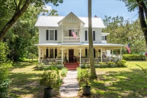 23730 FRANKLIN AVENUE, SORRENTO, FL 32776 Sold 08/22/25