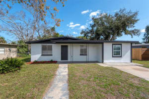 913 LAKE AVENUE, EDGEWATER, FL 32132 Sold 08/14/25