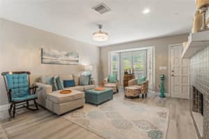 1013 LOVE LANE, APOPKA, FL 32703 Sold 05/08/25