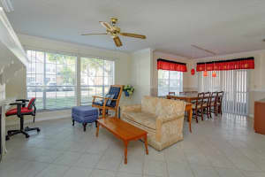 682 YOUNGSTOWN PARKWAY, ALTAMONTE SPRINGS, FL 32714 Sold 05/14/25