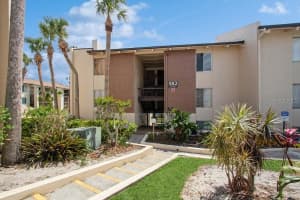582 ORANGE DRIVE, ALTAMONTE SPRINGS, FL 32701 Sold 08/12/25