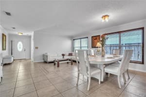 300 AUGUSTINE COURT, OVIEDO, FL 32765 Sold 06/20/25
