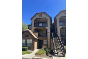 315 Lakepointe Dr #201, ALTAMONTE SPRINGS