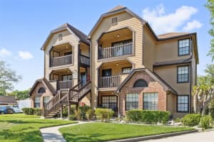 380 LAKEPOINTE DRIVE, ALTAMONTE SPRINGS, FL 32701 Sold 05/01/25