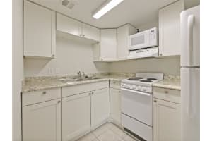 2561 ALAFAYA TRAIL, ORLANDO, FL 32826 Sold 07/25/25
