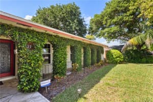 222 YARMOUTH ROAD, FERN PARK, FL 32730 Sold 07/03/25