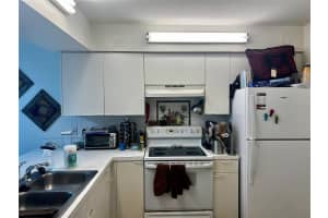 4400 WHITE PINE AVENUE, ORLANDO, FL 32811 - MLS#MFRO6294893
