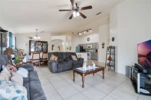 640 LADY DIANA DRIVE, DAVENPORT, FL 33837 - MLS#MFRO6295111