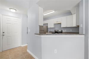 5572 METROWEST BOULEVARD, ORLANDO, FL 32811 - MLS#MFRO6295174