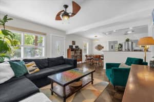 526 CRYSTAL LAKE DRIVE, ORLANDO, FL 32803 Sold 05/23/25