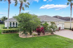 3750 PARADISO CIRCLE, KISSIMMEE, FL 34746 - MLS#MFRO6295394