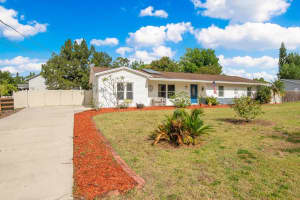 806 MAZURKA DRIVE, CHULUOTA, FL 32766 Sold 05/21/25