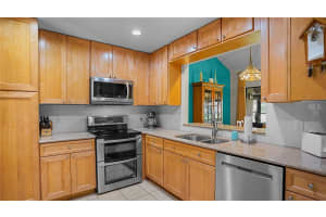 137 FEATHER EDGE LOOP, LAKE MARY, FL 32746 Sold 06/13/25