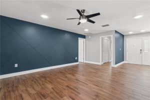 6402 BEECHNUT DRIVE, LAKELAND, FL 33813 - MLS#MFRO6295593
