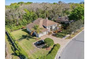 1137 PALM COVE DRIVE, ORLANDO, FL 32835 Sold 05/12/25