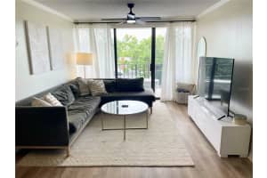 3211 SWANN AVENUE, TAMPA, FL 33609 - MLS#MFRO6295731