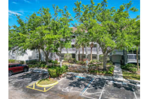 13953 FAIRWAY ISLAND DRIVE, ORLANDO, FL 32837 Sold 05/30/25